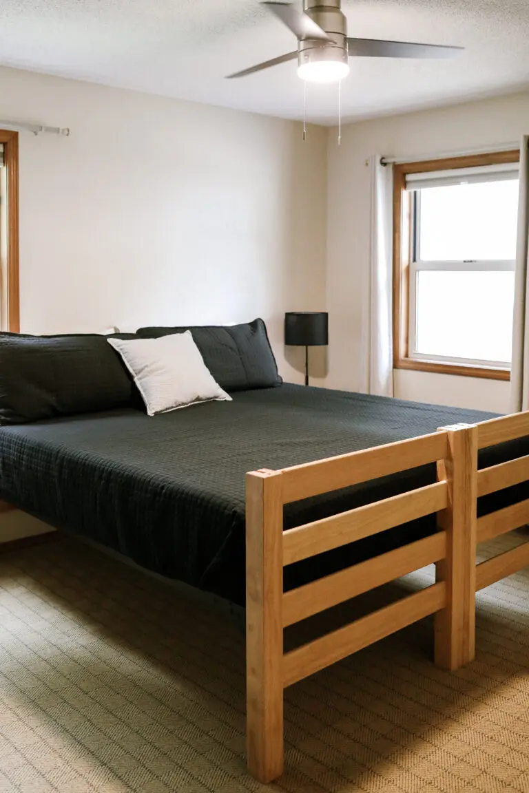 Master bedroom with King bed