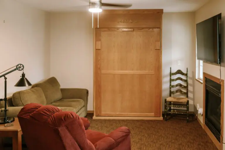 Cottage 5 living area with full-size Murphy bed